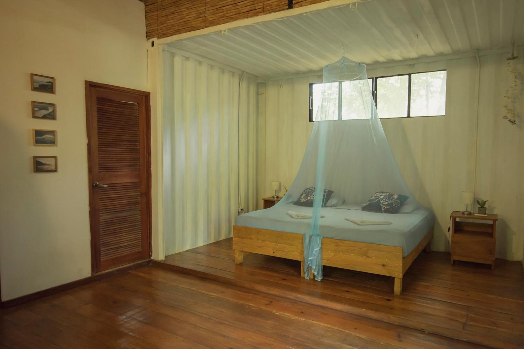 Mola Mola Surf Popoyo Bed & Breakfast Dış mekan fotoğraf