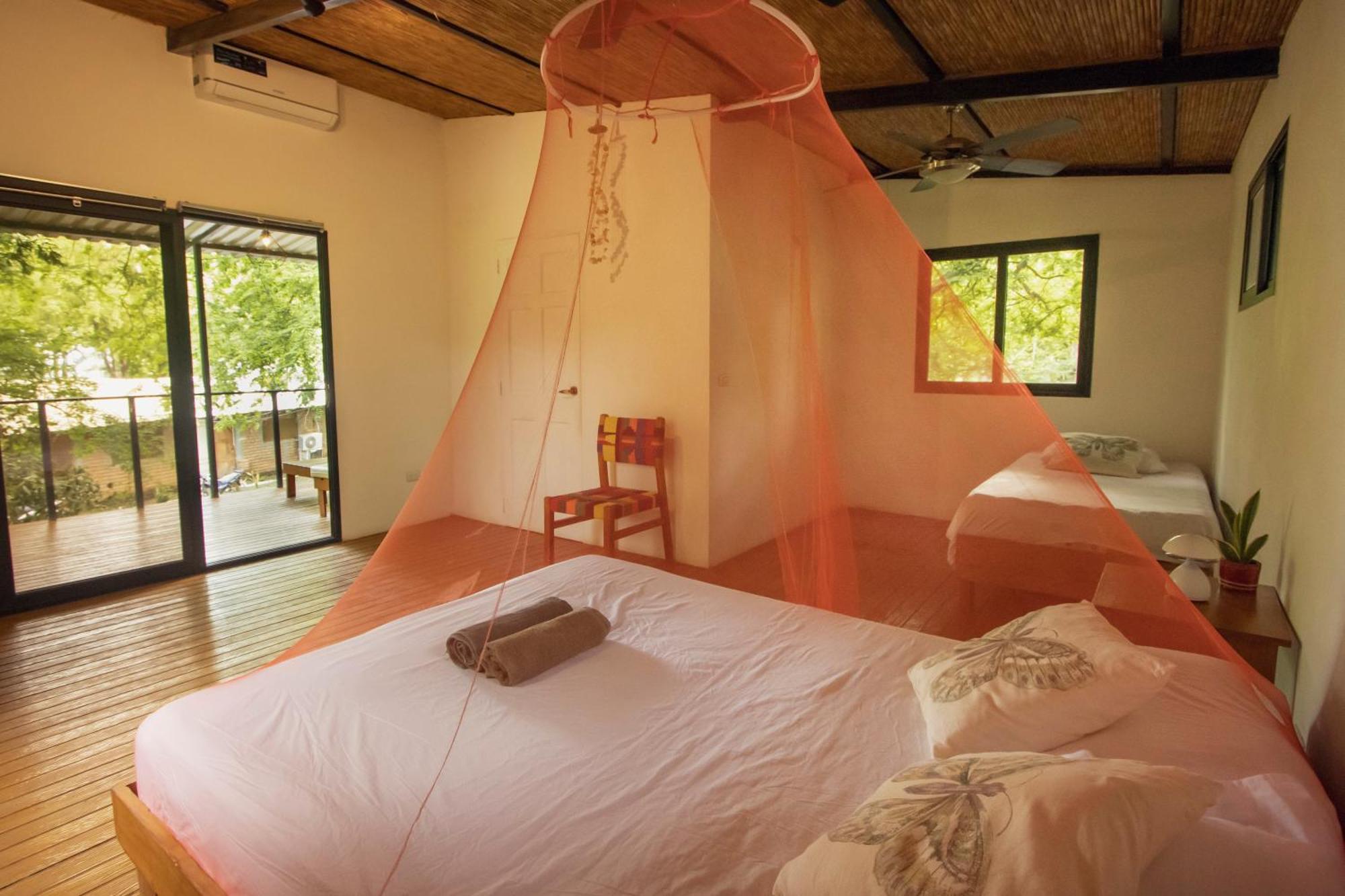 Mola Mola Surf Popoyo Bed & Breakfast Dış mekan fotoğraf